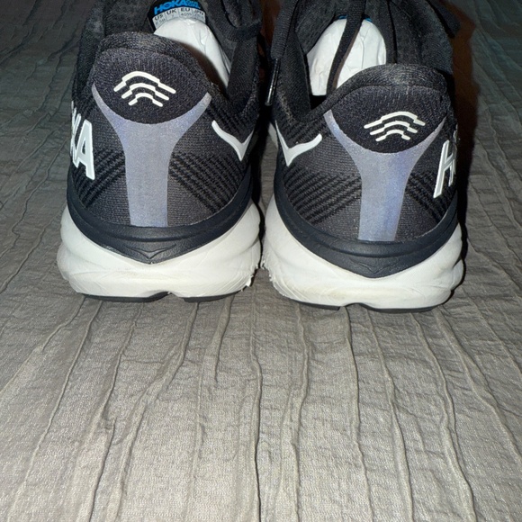 Hoka Women's Clifton Running shoes - size 8.5 - Picture 4 of 10